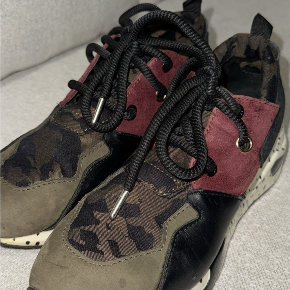 Steve Madden Patchwork Sneakers